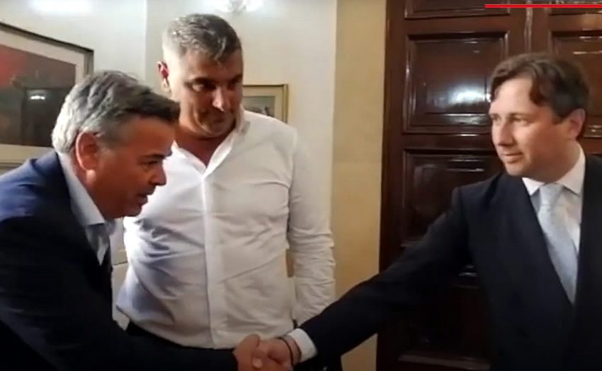  Felleca e Pelusi hanno raggiunto un accordo vincolante con Follieri