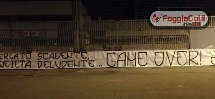  Striscione da parte della Curva Sud allo Zac