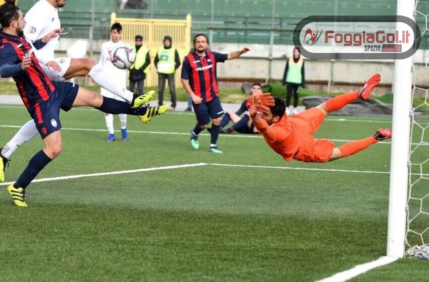  Vitali firma con il Foggia