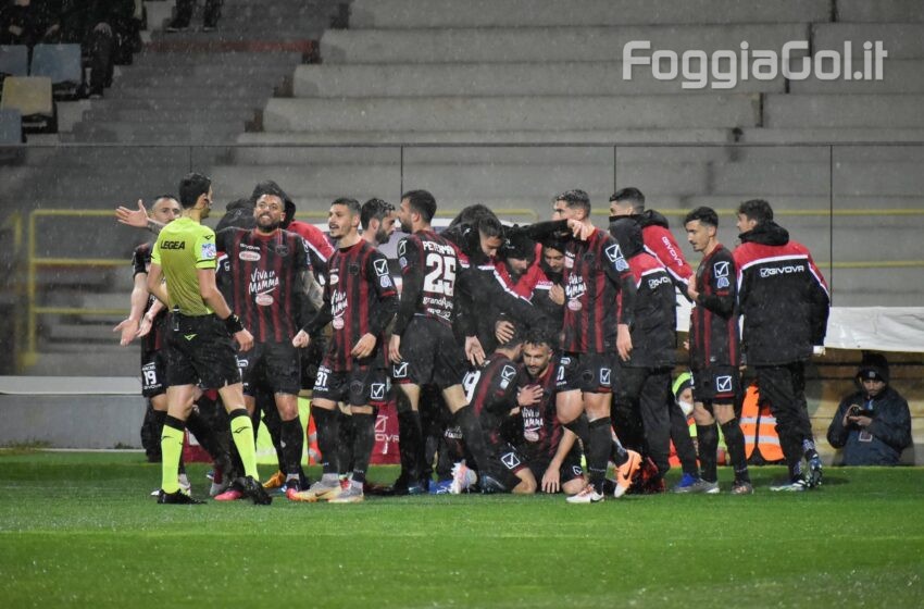  Il Foggia con un poker vince la partita contro la Paganese