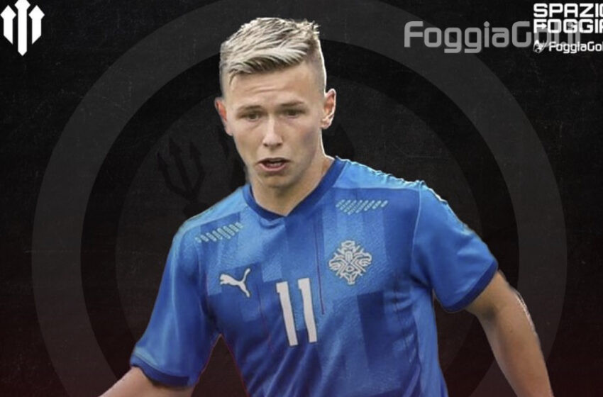  Bjarkason firma con il Foggia