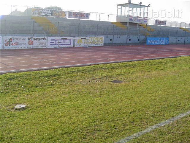  In attesa dei rinforzi i rossoneri ne fanno otto allo Spello