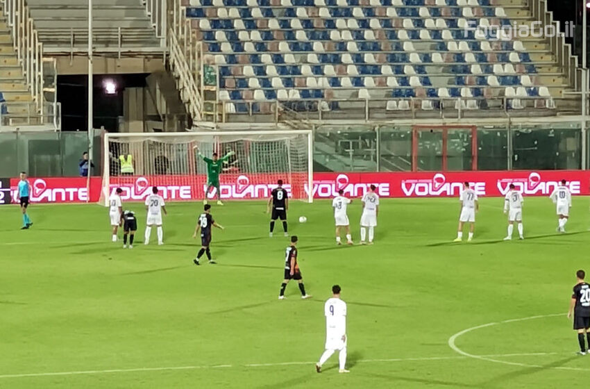 Coppa Italia Serie C – Il Foggia lotta ma cede al Crotone: decide un rigore di Gomez