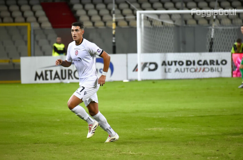  Garofalo decisivo: un rigore, un lampo finale e Siracusa-Foggia finisce 2-2