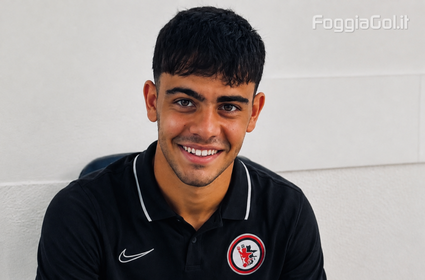  Ufficiale: Maestrelli, Smeraldi, Chiara, Paolino e Miu al Foggia