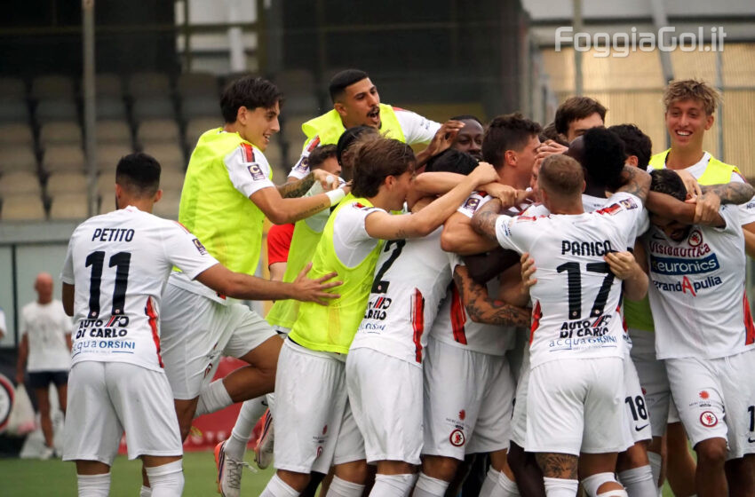  Cosenza-Foggia 0-2, i rossoneri colpiscono due volte: Ravasio e Petito firmano una vittoria pesantissima